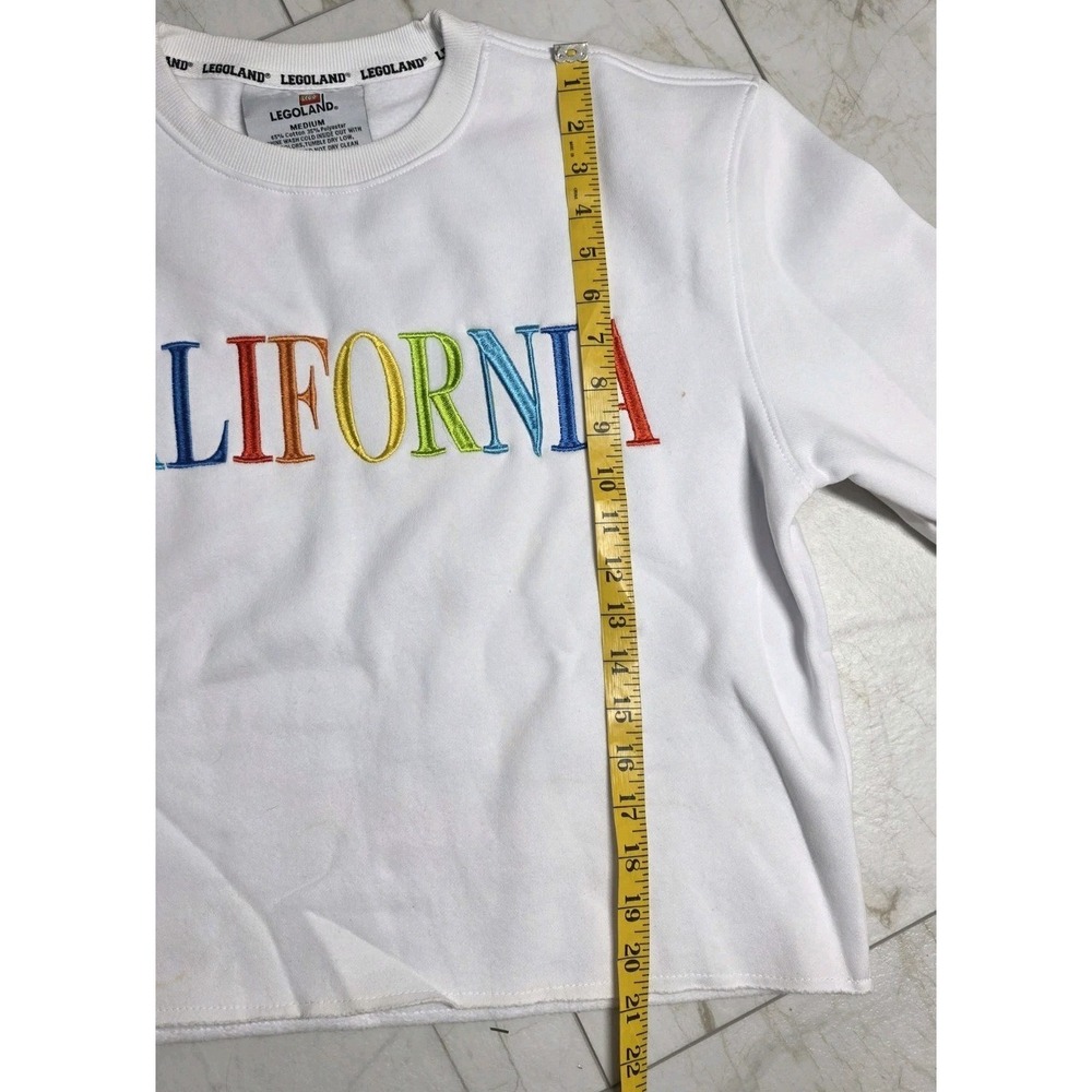 LEGOLAND California Rainbow Embroidered Cropped Sweatshirt Women's M 2022 - Picture 5 of 12